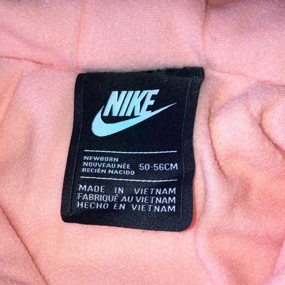 Nike girls infant snowsuit newborn - Picture 6 of 6